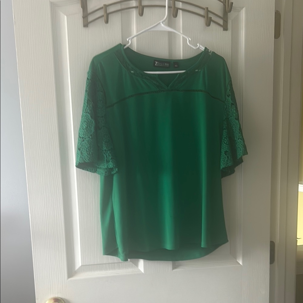 Zulily Emerald Lace Sleeve Blouse